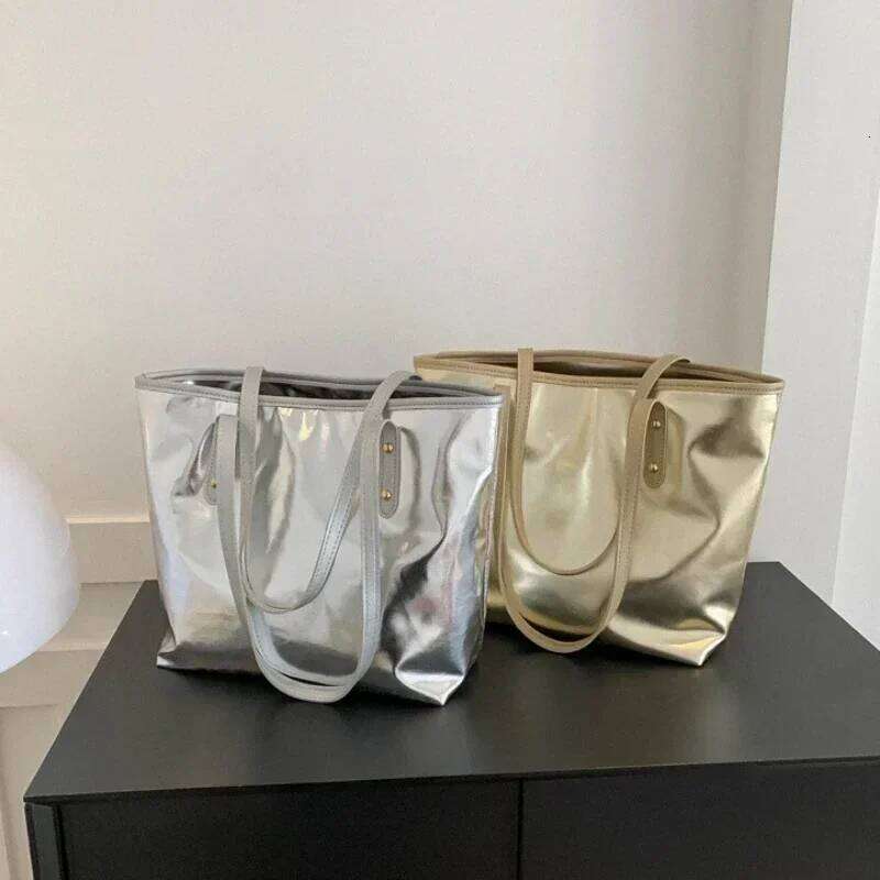 New Capacity Shoulder Gold Silver Fashion Handbag Tote Bags for Women Large Daily Storage Shopping Bag Pouch XJ260306