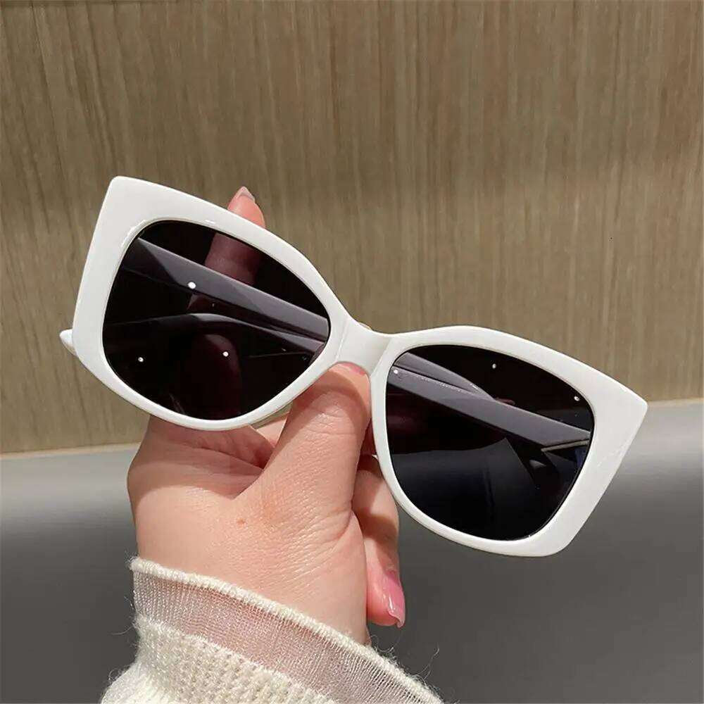 Fashion Large Frame Pink Shades Summer UV Protection Eyewear Street Shooting Sun Glasses for Women Z260306