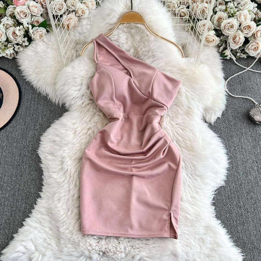 2026 Spring/Summer One Shoulder Slimming Dress A13 with Chest Cushion Design, Tailored, Fashionable, Sexy and Elegant Style