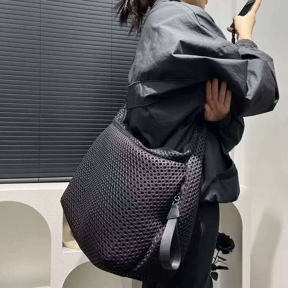 Ladies' fashionable mesh nylon lightweight diagonal cross with large capacity stitching casual shoulder bag XJ260306