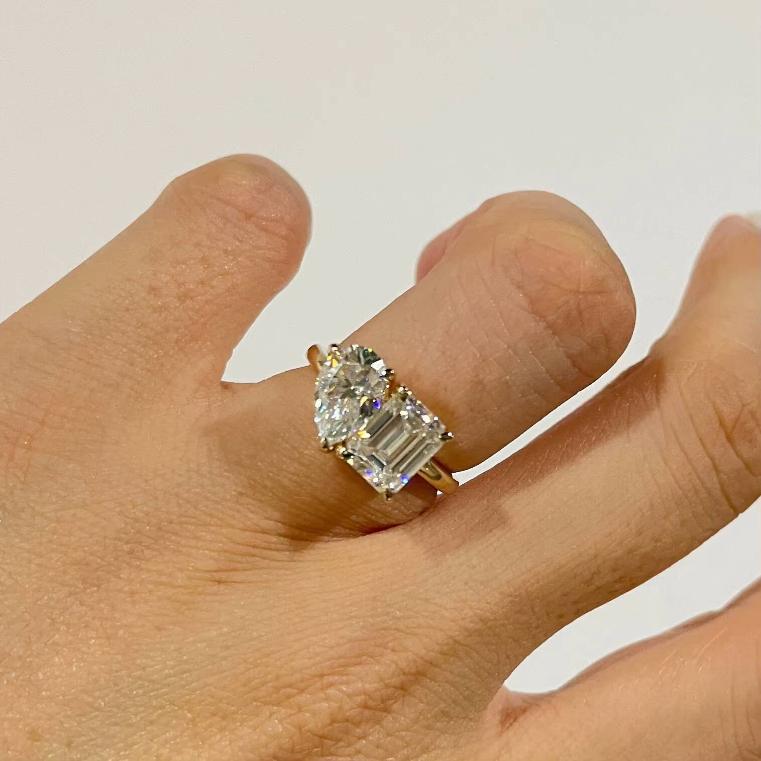 MaiYi Toi Et Moi Pear and Emerald Cut Moissanite Ring 14K Yellow Gold Rose Gold Diamond Ring for Woman
