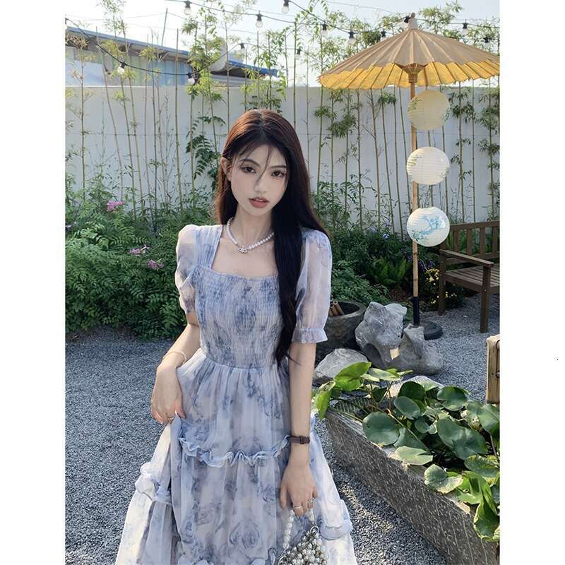 Retro Square Neck Floral Dress for Women, Summer 2024 New Style, Super Fairy-Like, Slim-Fit, Ruffled Long Dress