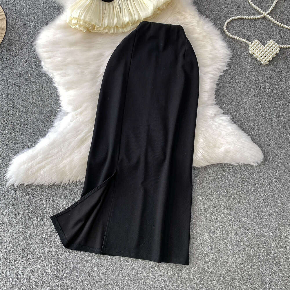 2026 European and American high-end round neck beaded T-shirt paired A13 with waist cinching skirt top slim half skirt two-piece set