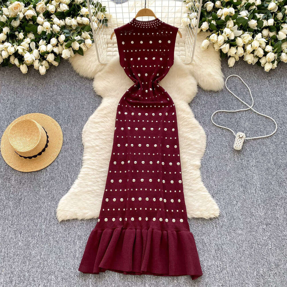 2026 European and American style elegant summer women's sleeveless dress with stand up collar and slim fit designer, lightweight and luxurious lo