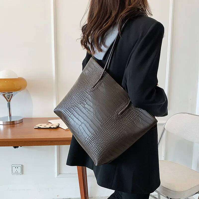 Large PU Leather Shoulder Bag Trend Designer Female Fashion Handbags Purses Tote Crossbody Bags for Women XJ260306