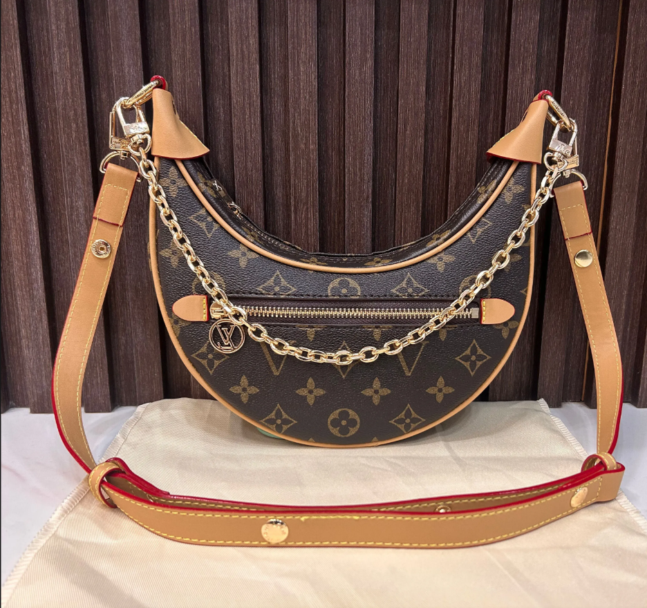 Loop Croissant bag shoulder hobo designer Purse Cosmetic half-moon baguette underarm Handbag crossbody Metal Chain Collection Women size 23X7X1