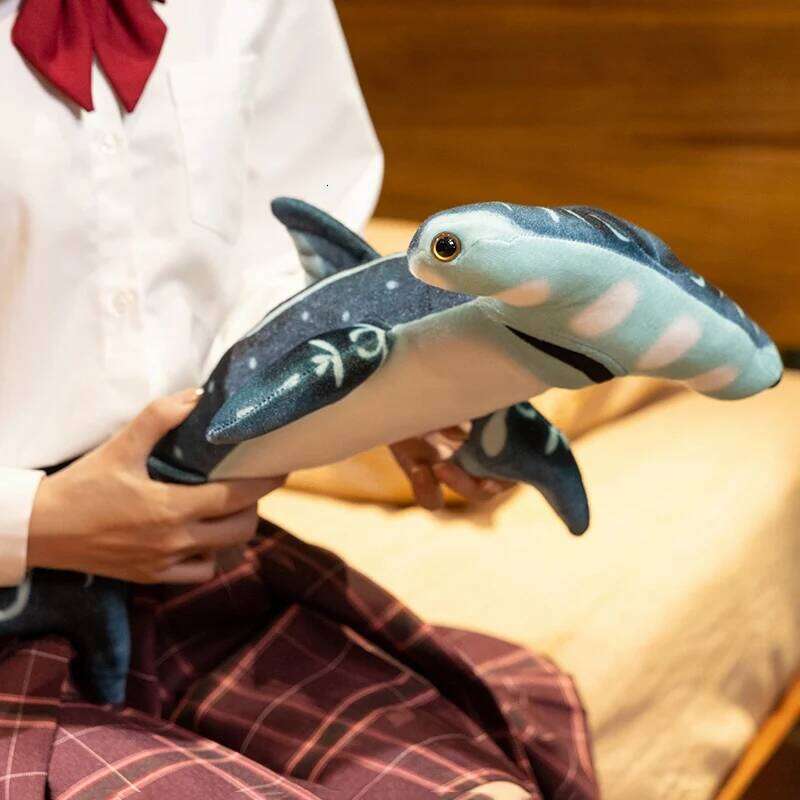 Cute Hammerhead Animal Stuffed Plush Toy Simulated Hammer Shark for Ocean Enthusiasts Halloween Christmas Decor R260908 - view 3