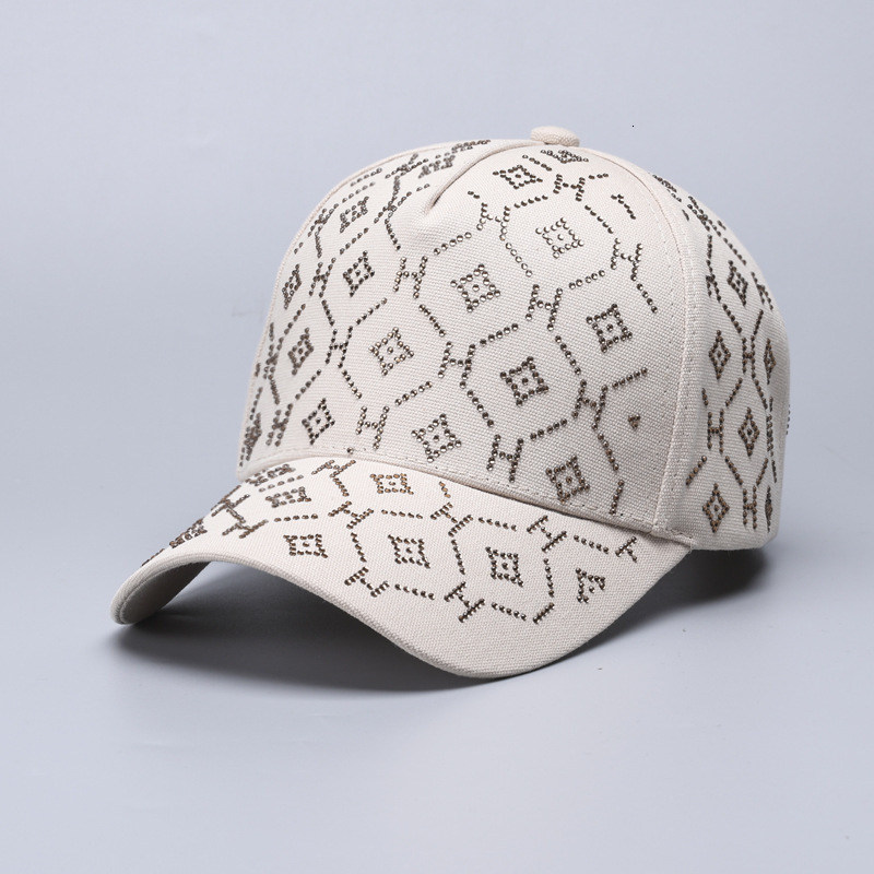 2026 New Designer Luxury Brand Women's Baseball Cap With European And American Fashion Style Crystal Small Logo Hard Brim Decoration Beak-shaped 