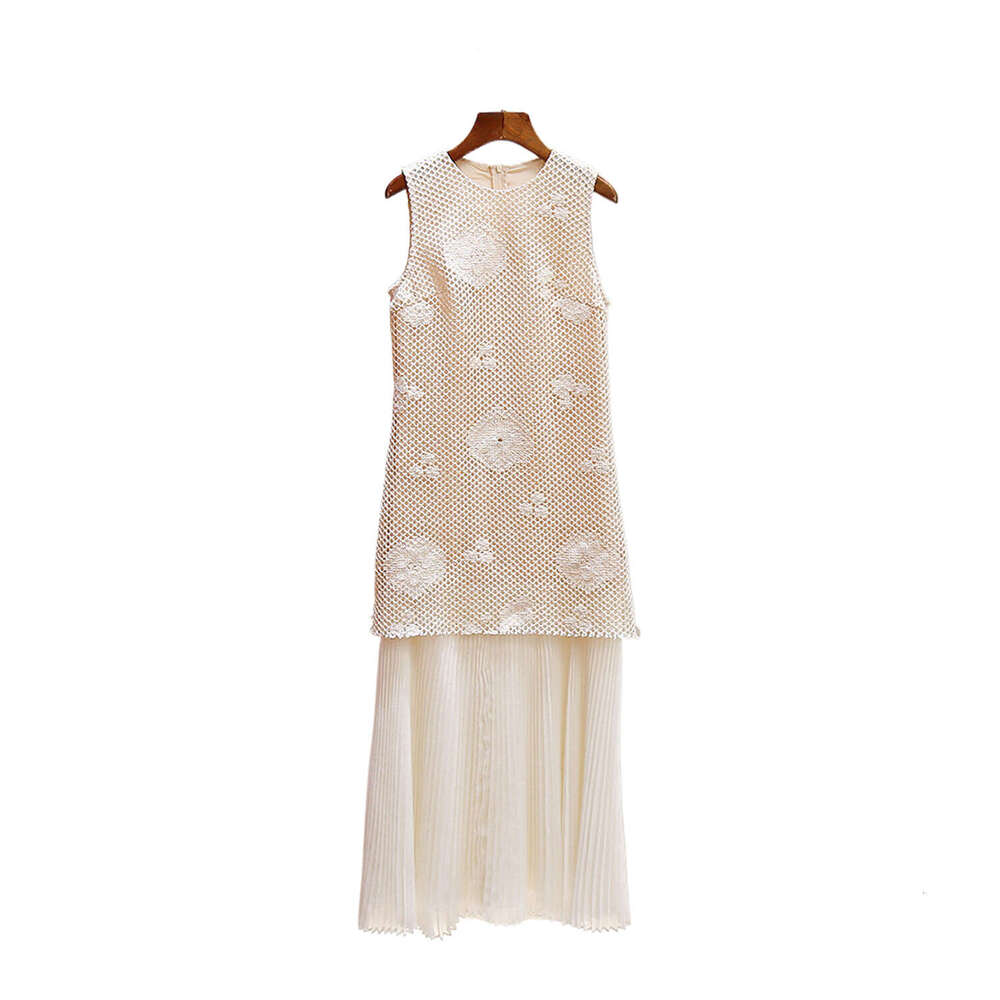 2026 high-end women's spring and summer new French fashion slim fit hollow out sleeveless vest dress