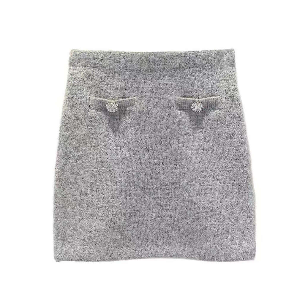 2026 A15 early autumn new designer solid color bead round neck knitted cardigan top, short skirt two-piece set for women