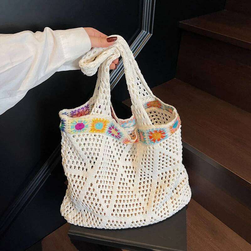 Bohemian Handmade Beach Tote Colorful Beads Floral Trim Natural Straw Crochet Shoulder Women Casual Bag for Travel XJ260306