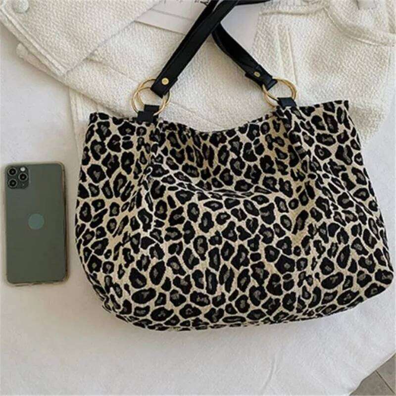 Stylish Leopard Print Fabric Handbags for Women Shoulder Large Capacity Tote Bag with Lining Zipper Pocket Daily Collocation XJ260306