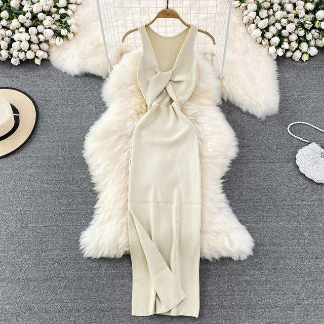 2026 spring and summer new sexy vest slim fit backless sleeveless mid length slit knit tight fitting dress