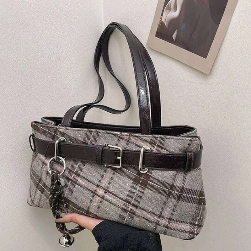 Fashionable Retro Soft PU Leather Checked Shoulder Large Capacity Hot Sale Bags for Women Zipper Cloth Women's Handbags XJ260306