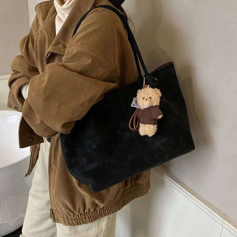New Autumn Winter Suede Tote Fashion Retro Texture Simple Shoulder Large Capacity Versatile Leisure Commuter Bag XJ260306