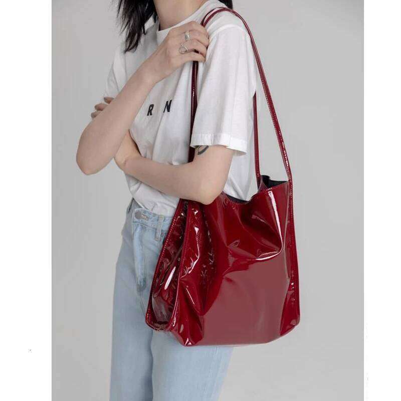 Fashion Patent Leather Women Shoulder Bags Vintage Female Casual Tote Handbags Large Capacity Ladies Shopping Bag XJ260306