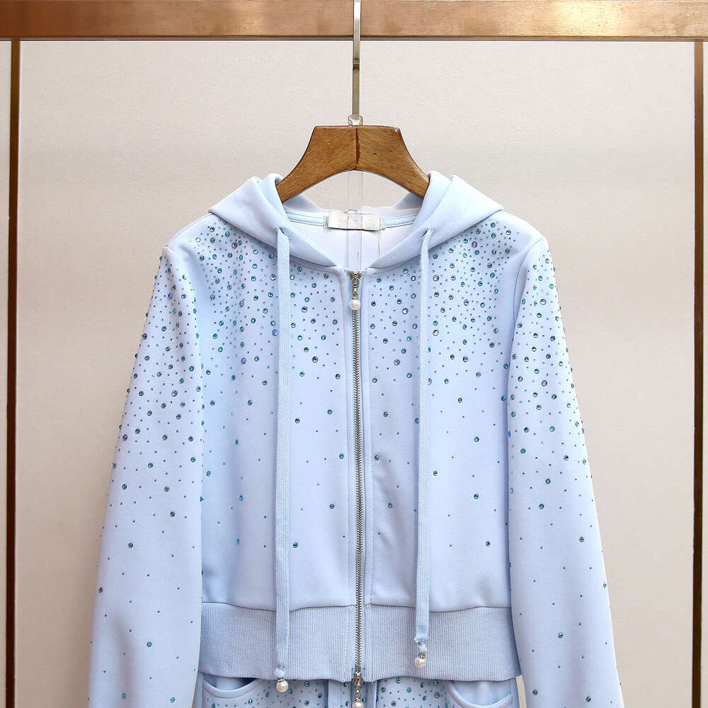 2026 high-end women's clothing autumn and winter new style French casual style retro hooded sweatshirt wide leg pants rhinestone set