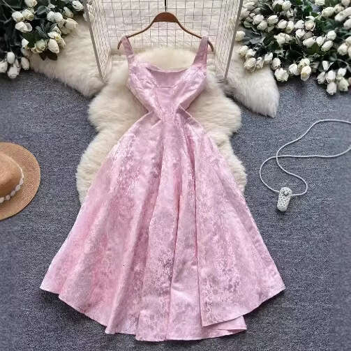 2026 new designer Korean retro jacquard A12 A-line women's high waisted sleeveless commuting dress