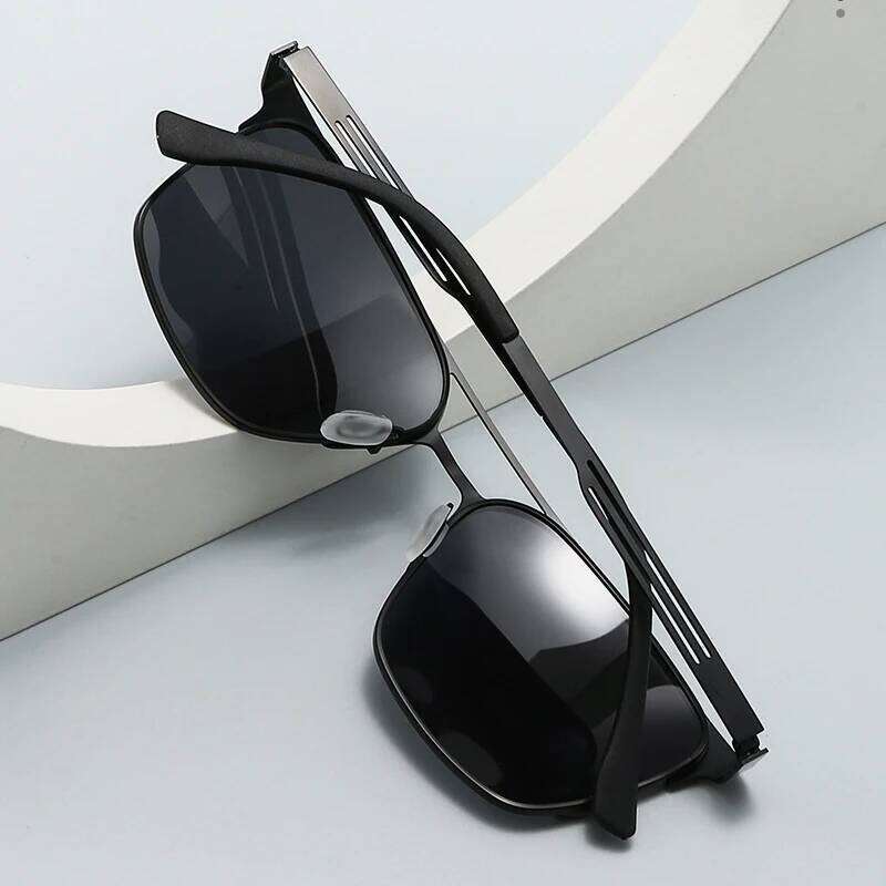 New Photochromic Polarized Sunglasses Man High Quality UV400 Sun Glasses Outdoor Driving Fishing Pilot Eyewear Z260306