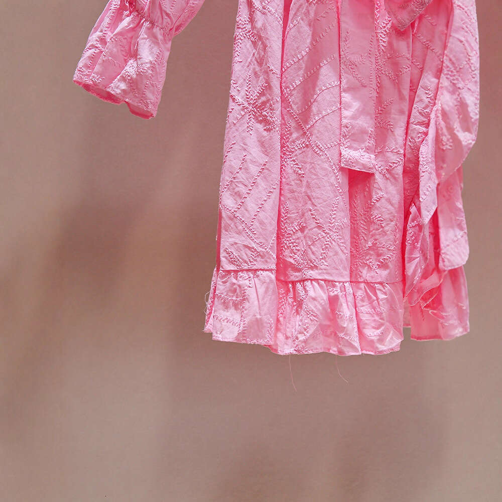 2026 Autumn New French Designer Sweet Heavy Embroidered Strap V-neck Pink Ruffle Women's High end Exquisite Dress