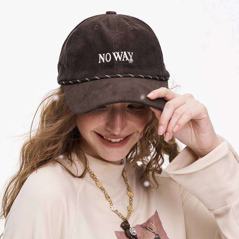 ELFSACK Y2K Casual Versatile Letter Embroidery Solid Baseball Cap For Women Y260304