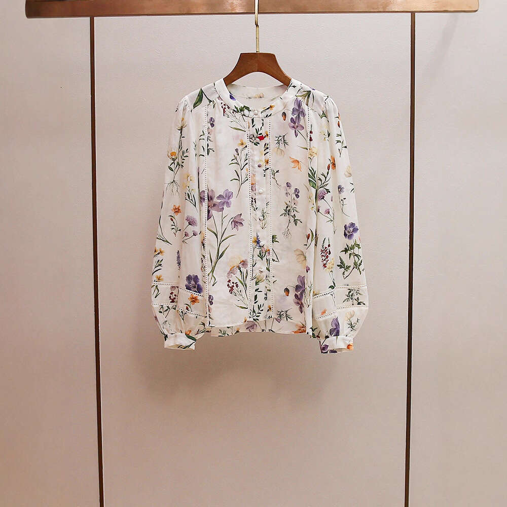 2026 designer high-end women's clothing autumn new style French retro shirt top A-line shorts women's embroidery set