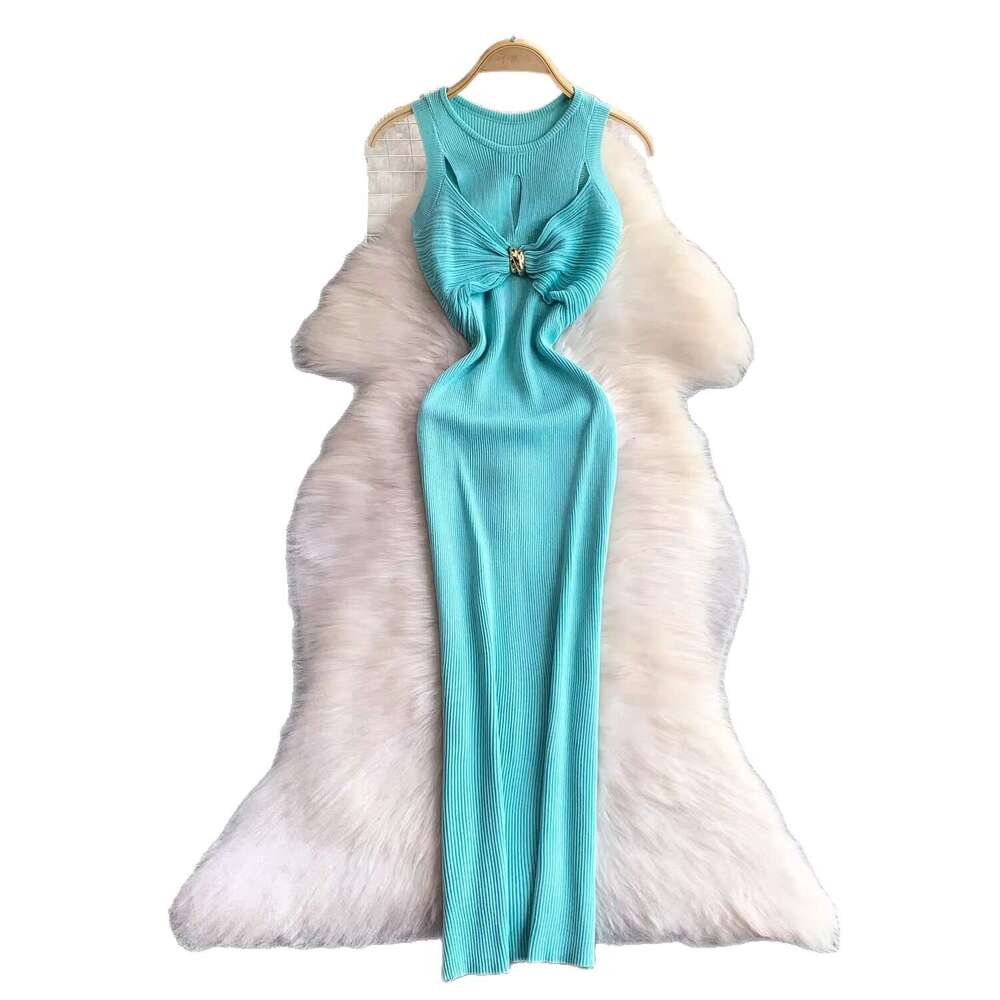 Designer socialite sexy hollow out round neck knitted women's fashionable metal buckle waist slimming long skirt