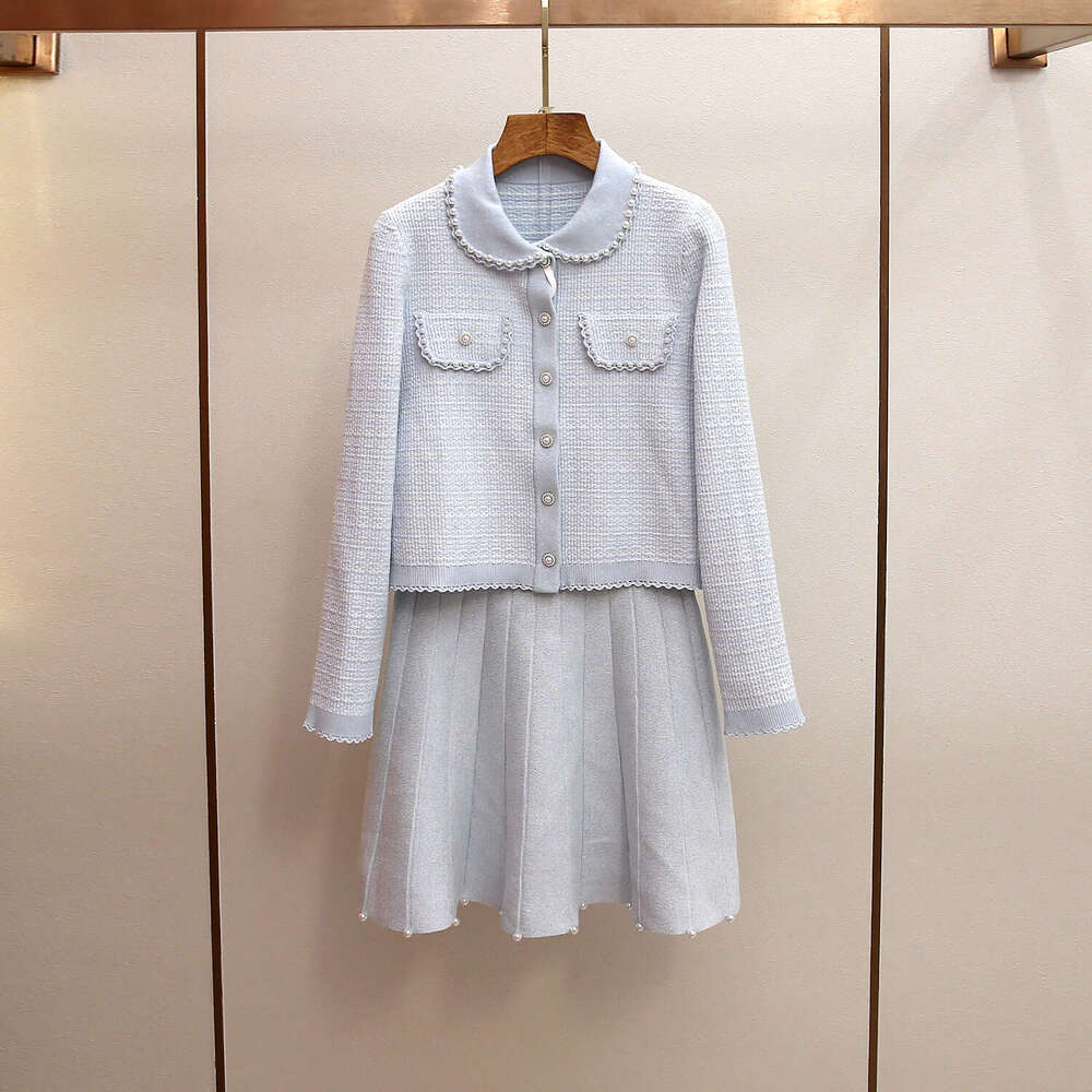 2026 Designer High end Women's Spring New Style Small Fragrant Bead Doll Collar Top pleated Skirt Knitted Set