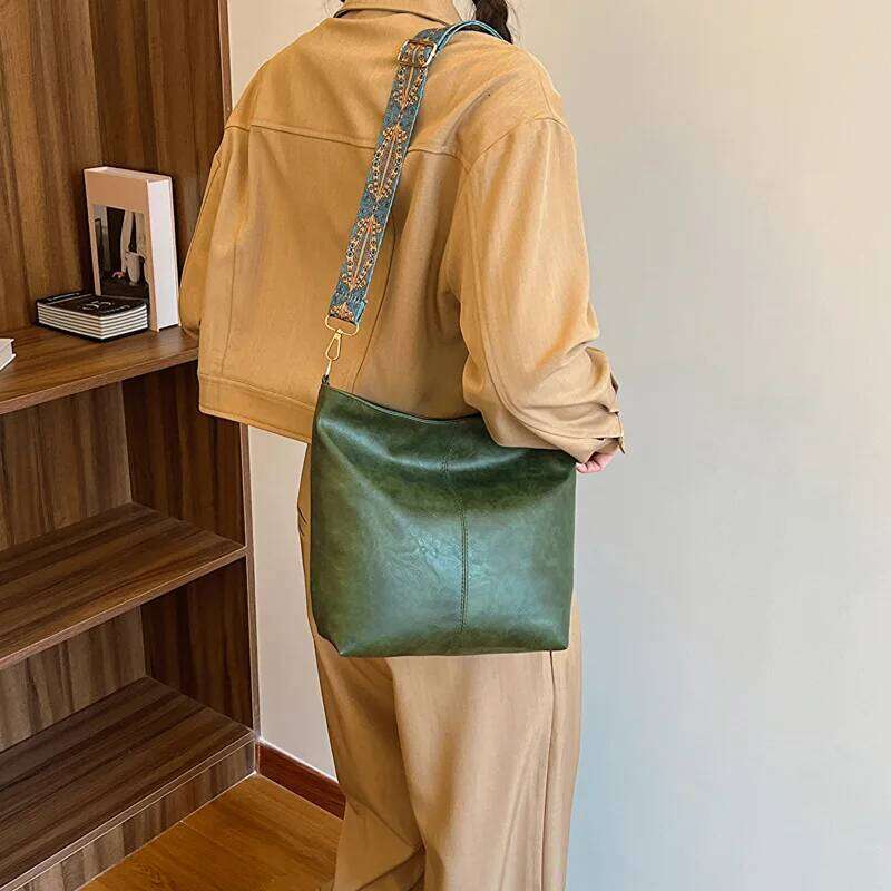 Large Capacity Women New Shoulder Retro Versatile Broadband Crossbody Tote Geometric Strap Hobo Bag Shopping Handbag XJ260306