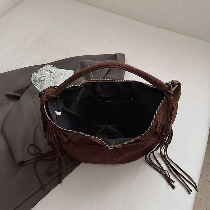 LEFTSIDE Women Faux Suede Shoulder 2025 Winter Retro Hobo Bag Luxury Designer Tassel New Trend Handbags and Purses XJ260306