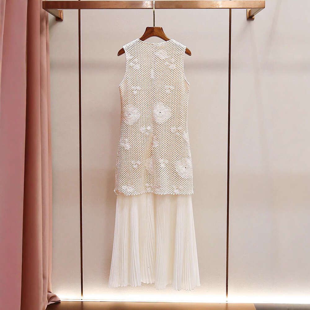 2026 high-end women's spring and summer new French fashion slim fit hollow out sleeveless vest dress