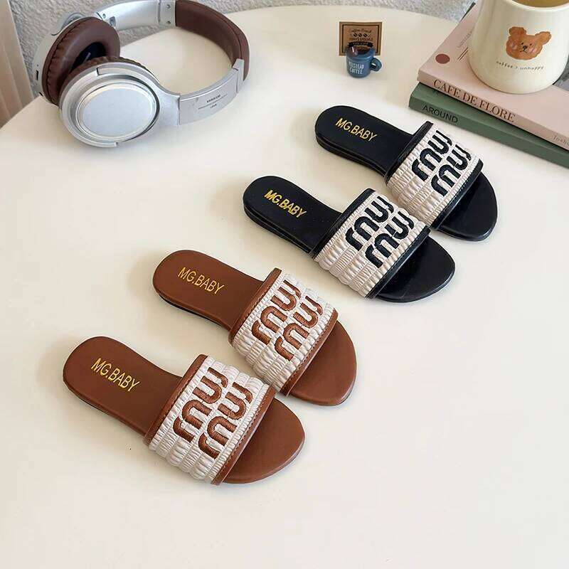 Girls Summer New Casual Wear Resistant Waterproof Children Vacation Retro Flat Beach Slippers Mujer De Zapatillas