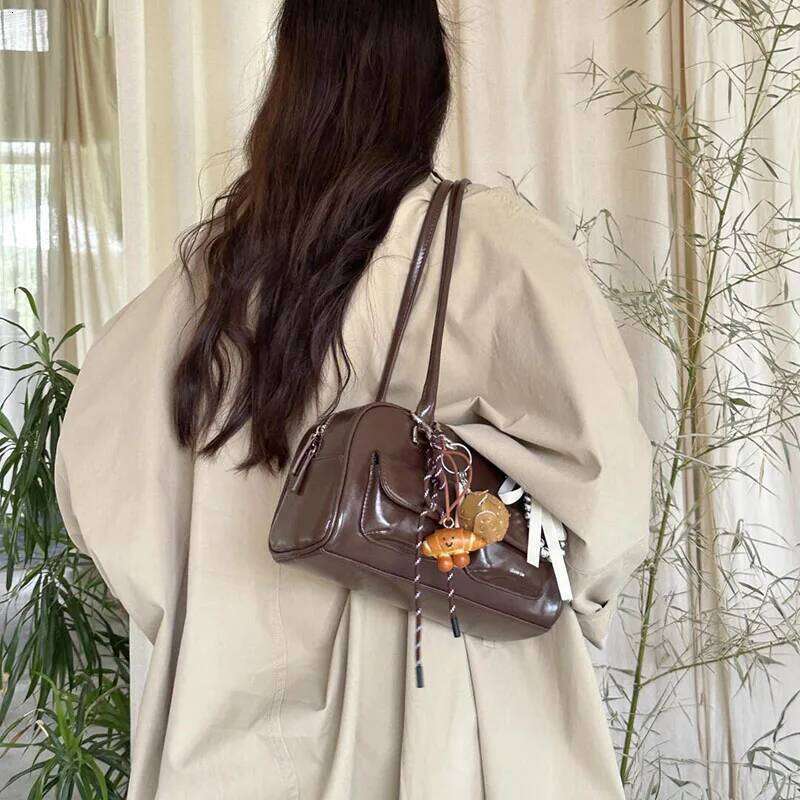 New Large Capacity Brown Bowling Handbag Women's Shoulder Retro Korean INS Style Autumn Winter Fashion Trend Bag XJ260306