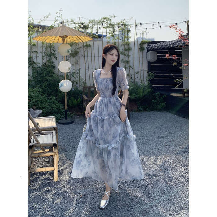 Retro Square Neck Floral Dress for Women, Summer 2024 New Style, Super Fairy-Like, Slim-Fit, Ruffled Long Dress