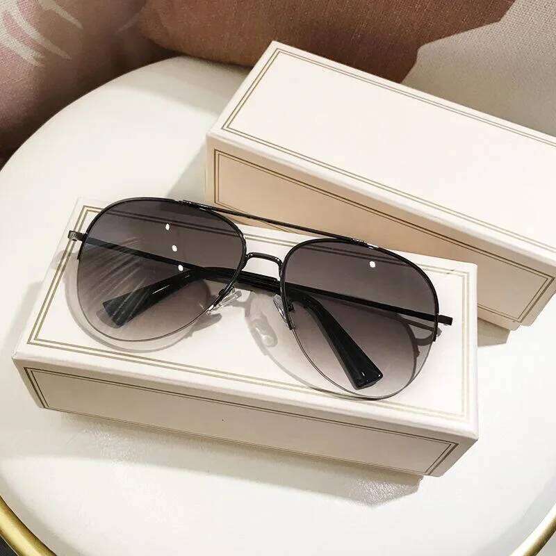 Sunglasses Men's Driving Pilot Sun Glasses Oval Women UV400 Outdoor Fishing Eyewear Classic Aviation Travel Eyeglasses Z260306