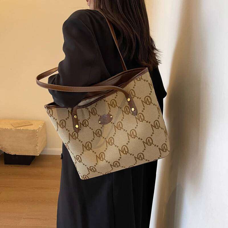 Women Luxury Leather Classic Fashion Shoulder Bag Designer Crossbody Tote Handbag For Beautiful Daily Looks XJ260306