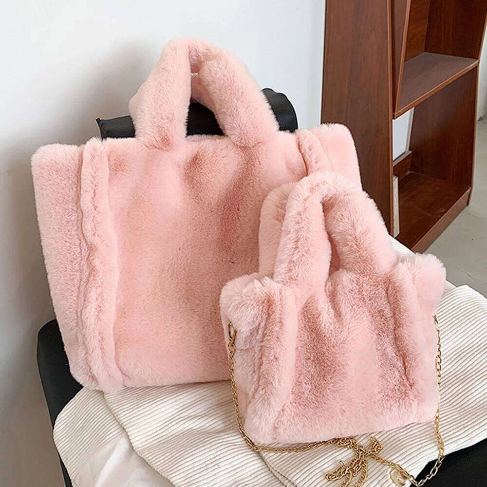 Large Plush Tote Faux Fur Shoulder Bag Winter Fluffy Designer Handbags Warm Soft Crossbody Bags for Women Shopper Purses XJ260306
