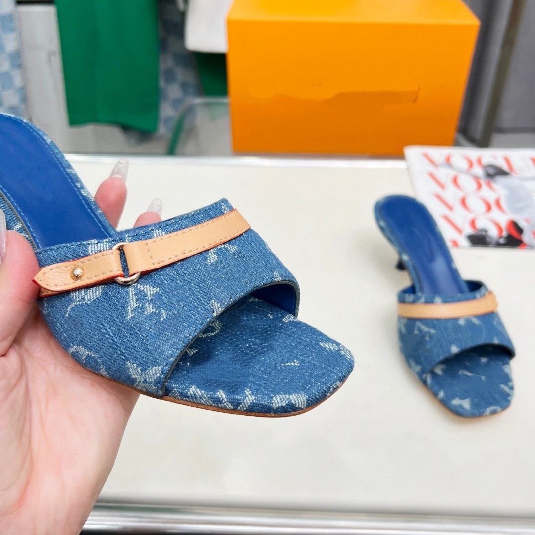 designer shoes fashion Sandals Platform Embroidered High heel slippers Home Slippers Thick soled women's flat slippers fashion leather buckle strap sandal