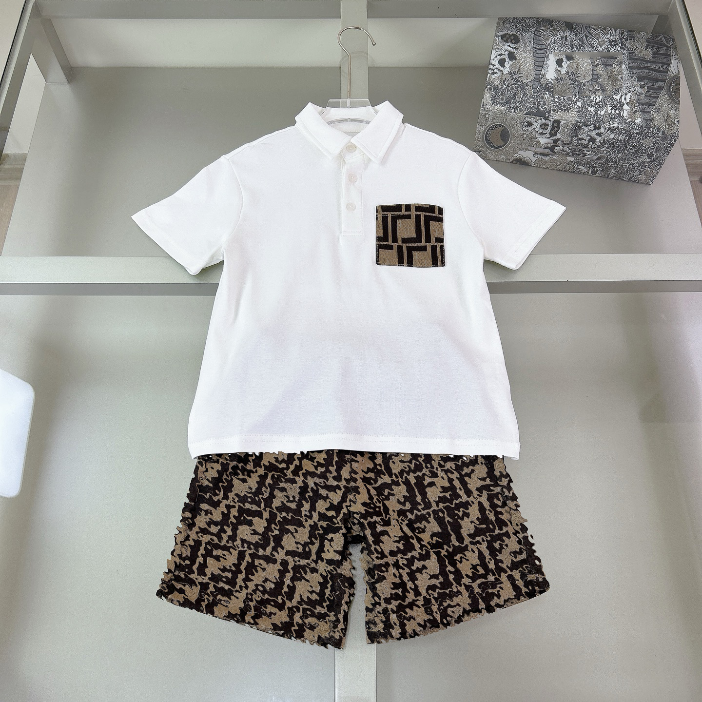 Kids Designer Suit Boys Casual Baby Tracksuit Kids Girls Toddler T-shirt Shorts Baby Pullover Kids Pants Multi-color T-shirt Classic presbyopia short polo shirt set