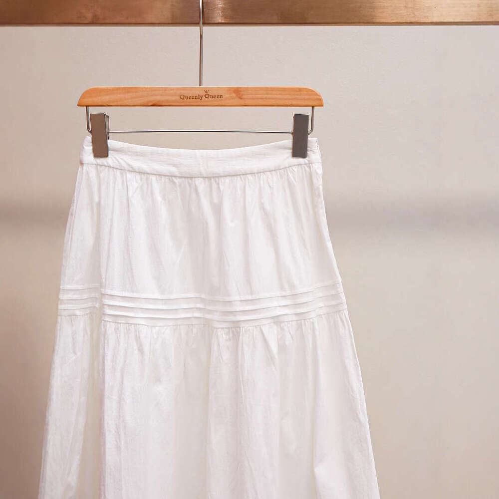 2026 Spring and Summer New French Sweet Cake Elegant and Casual Style High Waist Lace Hollow Half Skirt