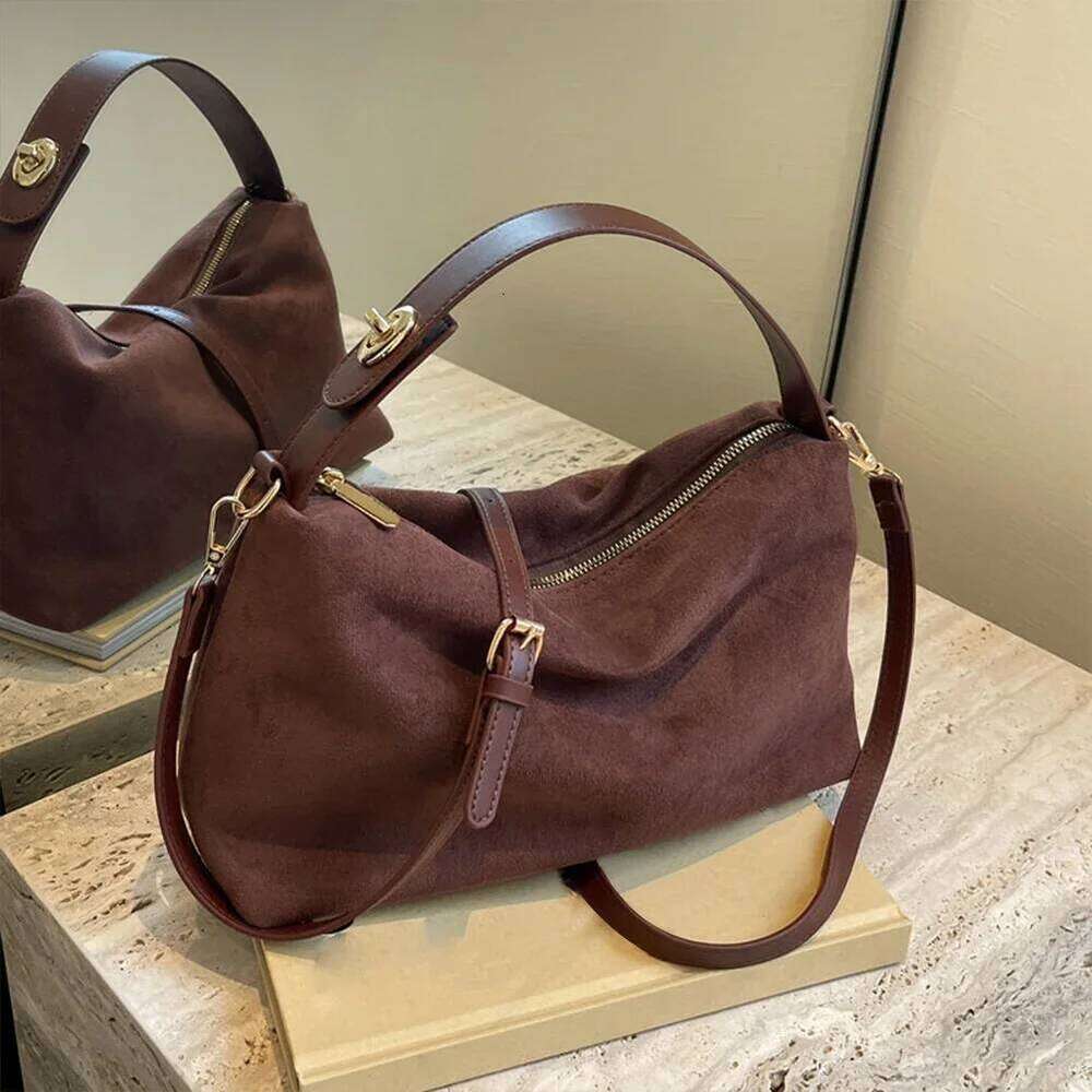 Zipper Faux Suede Pillow Shoulder and Crossbody Bags Simple Solid High Quality Handbags for Women 2024 Fashion Classic Versatile XJ260306