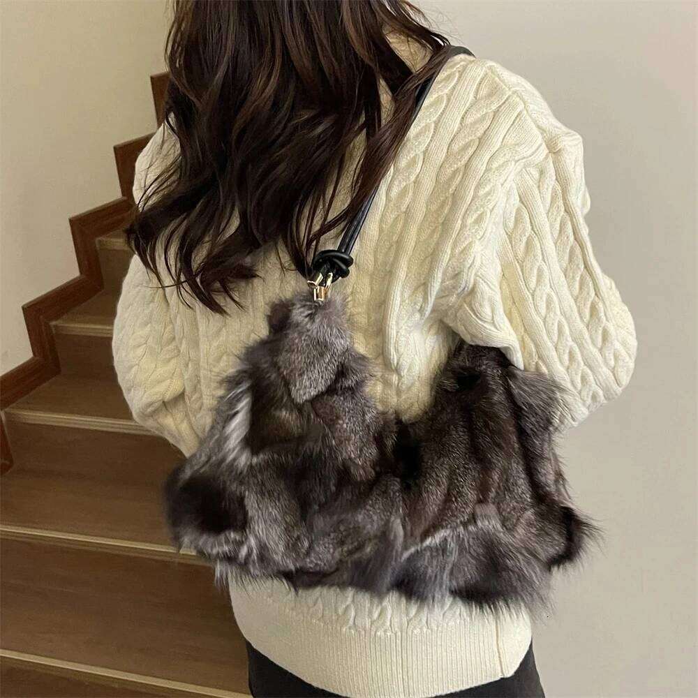 Winter Women's Fashion Handbag Ladies Purses Women Shoulder Bag Real Silver Fox Fur Messenger Bags XJ260306