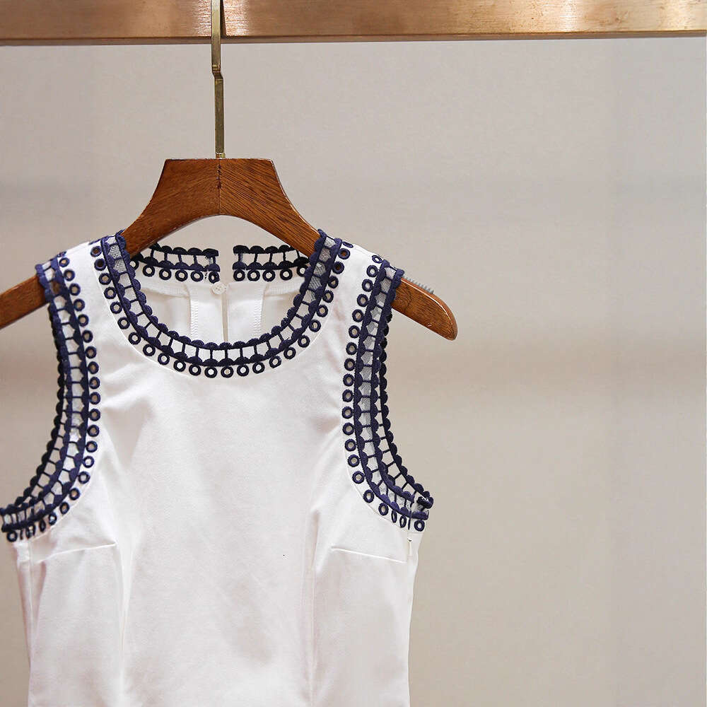 2026 Spring and Summer New French style Small Fragrant High end Embroidered Hollow A-line Waist Sleeveless Vest for Women