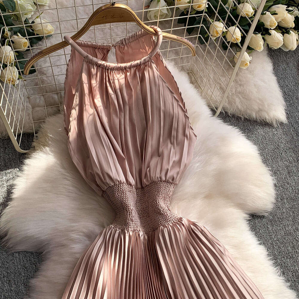 2026 designer elegant women's style high-end temperament women's suspender skirt summer elastic waist A13 slimming long pleated skirt