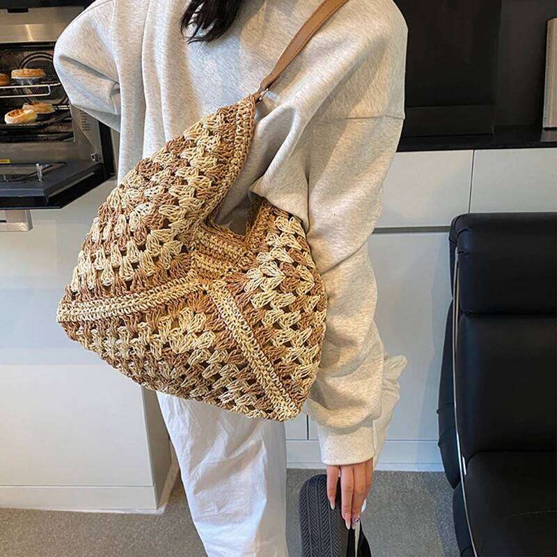 Summer Ladies Knitted Straw Handbag Hollow out Hand Woven Beach Shoulder Bag Women Seaside Tote Perfect for Vacations XJ260306