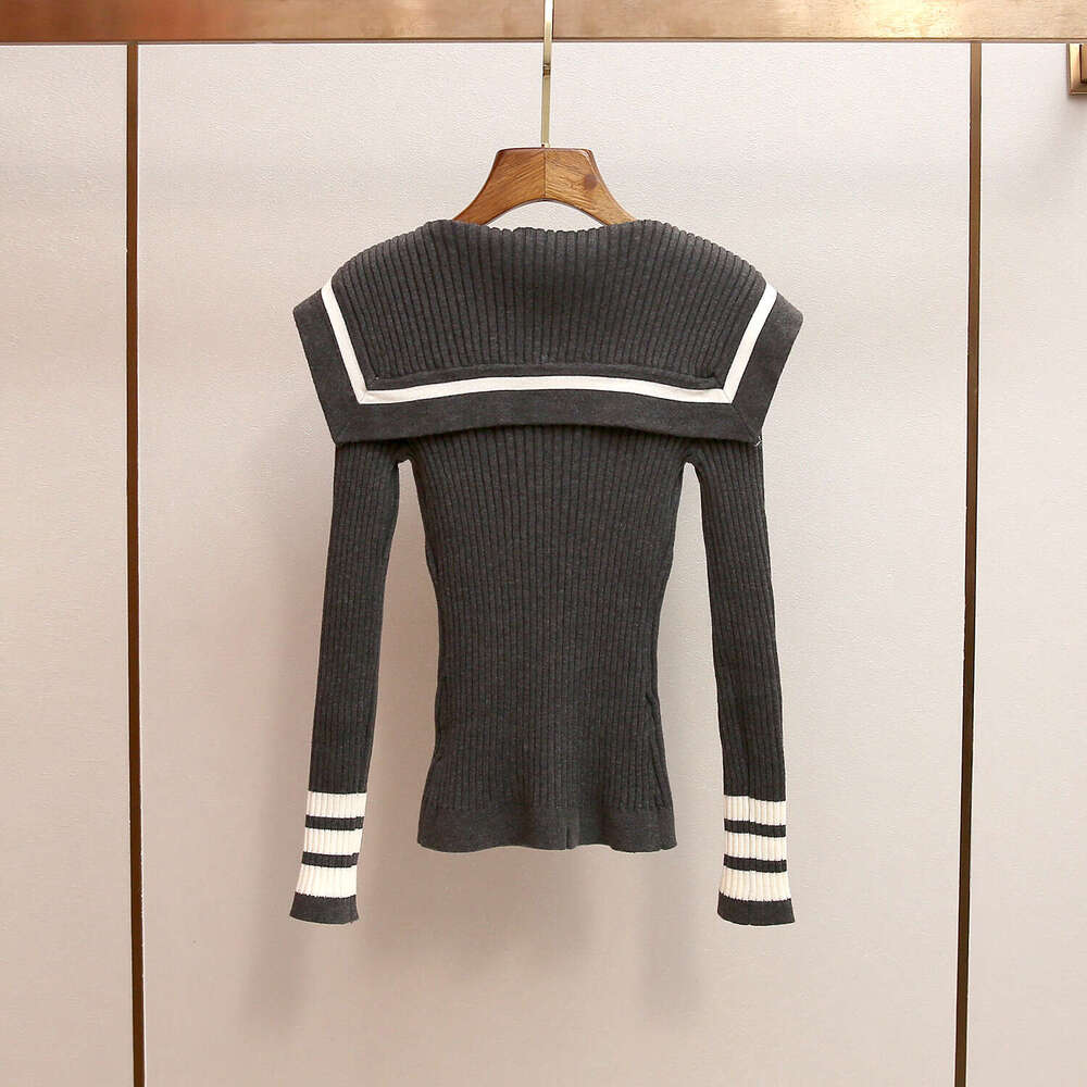 2026 high-end women's autumn and winter new Korean style versatile color blocked navy blue collar striped slim knit sweater