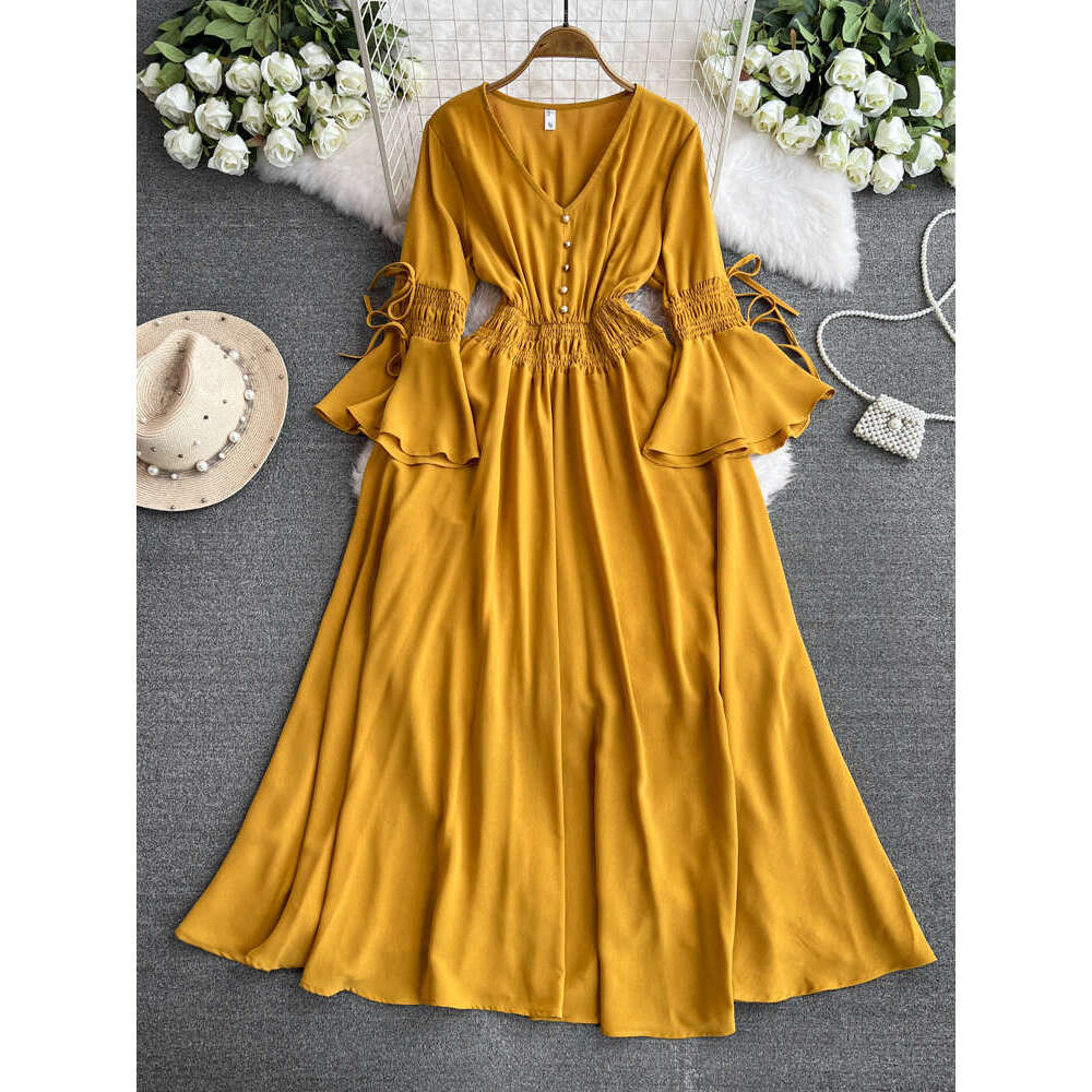 2026 Spring/Summer New V-neck Solid Color Chiffon Dress with Large Ruffle A13 Sleeves, Slim Fit, Waist and Trumpet hem