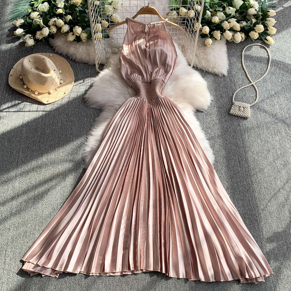 2026 designer elegant women's style high-end temperament women's suspender skirt summer elastic waist slimming long pleated skirt