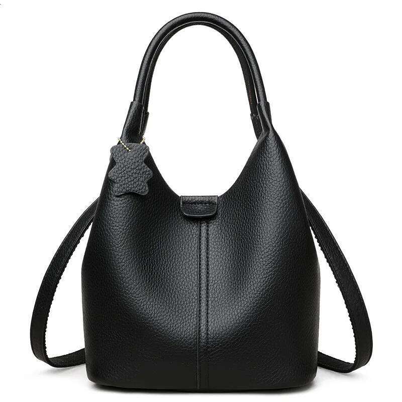 2025 French Women's Handbag PU Shoulder Casual Versatile Tote Soft Leather Stylish Crossbody Bag For Women XJ260306
