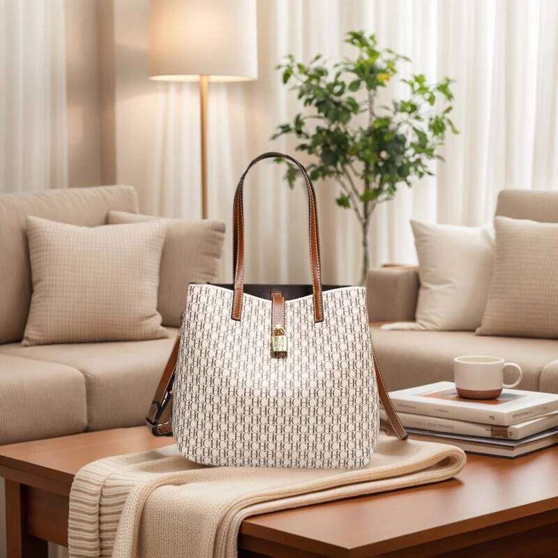 CH Premium Versatile Leather Crossbody Large Capacity Daily Commuter Tote Bag Letter Print Design Ladies Fashion XJ260306